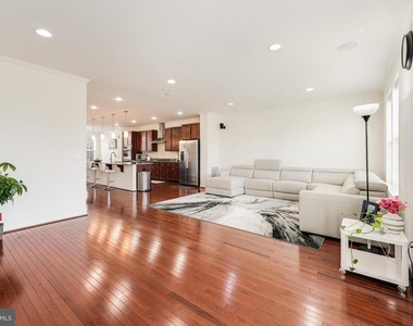 21523 Willow Breeze Square - Photo Thumbnail 19