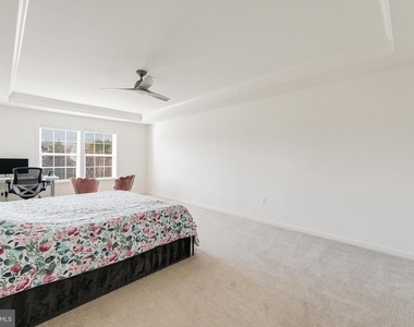 21523 Willow Breeze Square - Photo Thumbnail 25