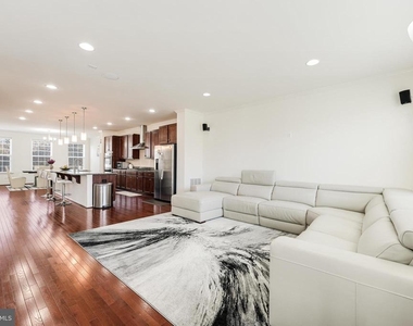 21523 Willow Breeze Square - Photo Thumbnail 21