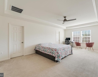 21523 Willow Breeze Square - Photo Thumbnail 24