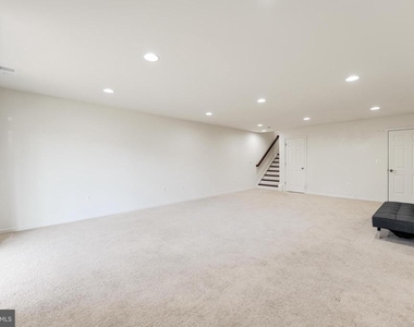 21523 Willow Breeze Square - Photo Thumbnail 46