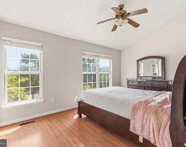 45547 Hutchens Square - Photo Thumbnail 29