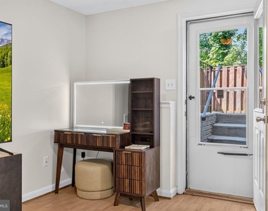 45547 Hutchens Square - Photo Thumbnail 45