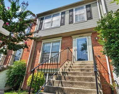 45547 Hutchens Square - Photo Thumbnail 1