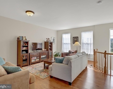 21040 Tioga Terrace - Photo Thumbnail 7