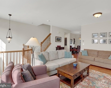 21040 Tioga Terrace - Photo Thumbnail 9