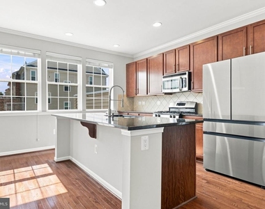 25678 Pleasant Valley Road - Photo Thumbnail 18