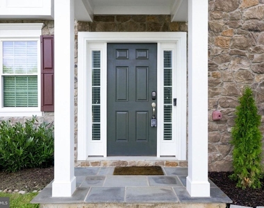 25678 Pleasant Valley Road - Photo Thumbnail 5