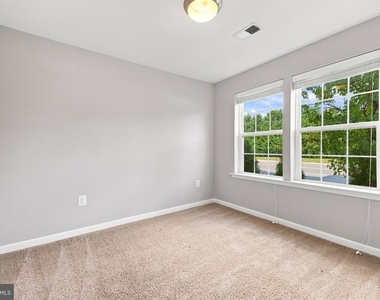 25678 Pleasant Valley Road - Photo Thumbnail 8