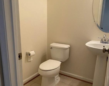 42243 Water Iris Terrace - Photo Thumbnail 21