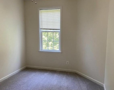 42243 Water Iris Terrace - Photo Thumbnail 7