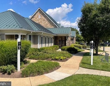 42243 Water Iris Terrace - Photo Thumbnail 39