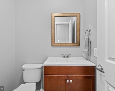 9979 Whitewater Drive - Photo Thumbnail 31
