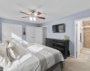9979 Whitewater Drive - Photo Thumbnail 16
