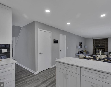 10422 Woodbury Woods Court - Photo Thumbnail 10