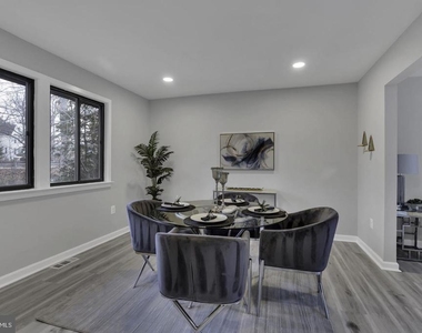 10422 Woodbury Woods Court - Photo Thumbnail 6