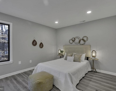 10422 Woodbury Woods Court - Photo Thumbnail 23