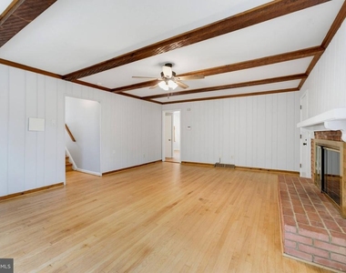 8125 Saxony Drive - Photo Thumbnail 39