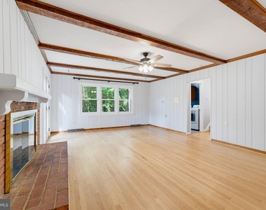 8125 Saxony Drive - Photo Thumbnail 36