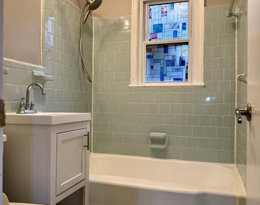 3221 Holly Hill Drive - Photo Thumbnail 11