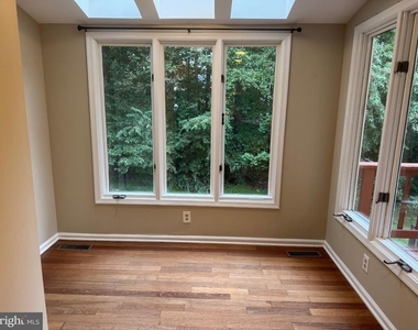 6064 Clay Spur Court - Photo Thumbnail 3