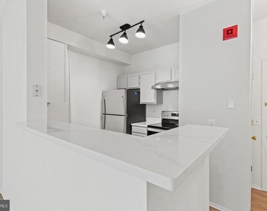 1530 Spring Gate Drive - Photo Thumbnail 11