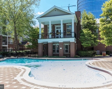 1530 Spring Gate Drive - Photo Thumbnail 29