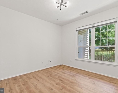 1530 Spring Gate Drive - Photo Thumbnail 16