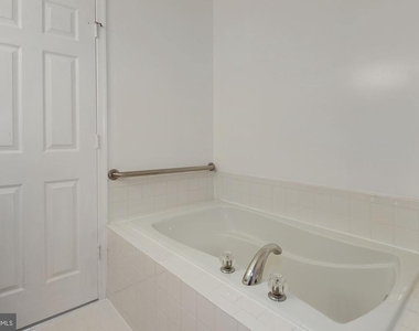 2480 Angeline Drive - Photo Thumbnail 28
