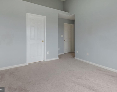 2480 Angeline Drive - Photo Thumbnail 6