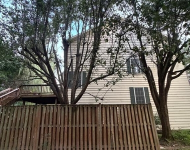 4009 Dogberry Lane - Photo Thumbnail 3