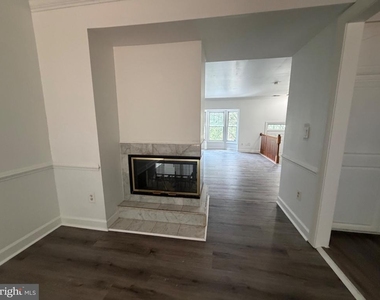 4009 Dogberry Lane - Photo Thumbnail 10