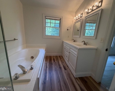4009 Dogberry Lane - Photo Thumbnail 24