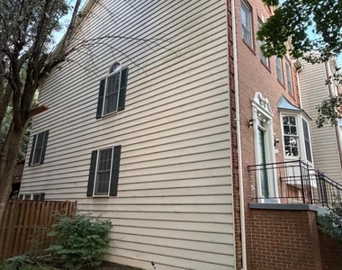 4009 Dogberry Lane - Photo Thumbnail 2