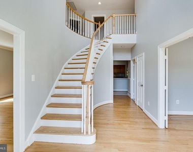 1168 Taji Court - Photo Thumbnail 6