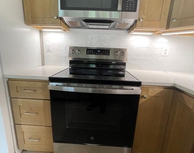 12180 Abington Hall Place - Photo Thumbnail 18