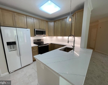 12180 Abington Hall Place - Photo Thumbnail 17