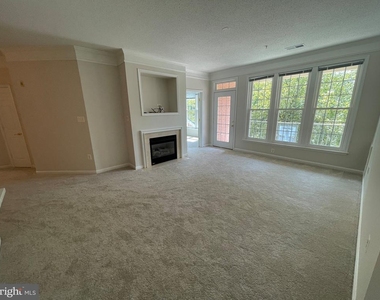 12180 Abington Hall Place - Photo Thumbnail 9