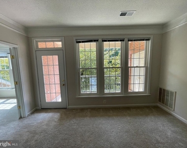 12180 Abington Hall Place - Photo Thumbnail 10