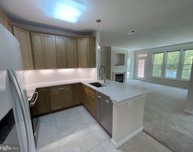 12180 Abington Hall Place - Photo Thumbnail 12
