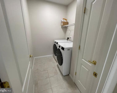 12180 Abington Hall Place - Photo Thumbnail 27