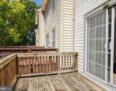2723 Manorhaven Court - Photo Thumbnail 2