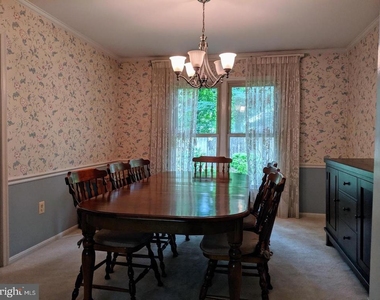 8465 Sevan Court - Photo Thumbnail 6