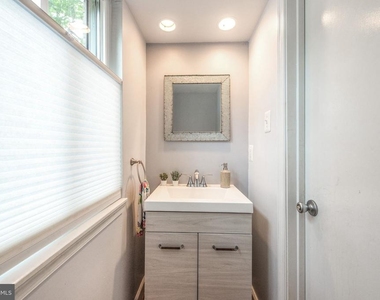 10343 Bushman Drive - Photo Thumbnail 19