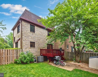10343 Bushman Drive - Photo Thumbnail 38