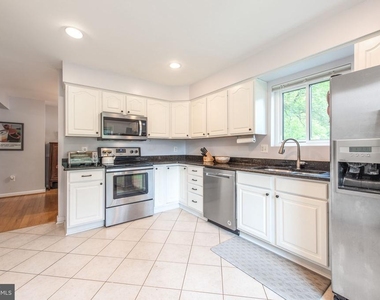 10343 Bushman Drive - Photo Thumbnail 15