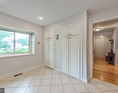 10343 Bushman Drive - Photo Thumbnail 18
