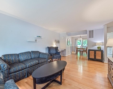 10343 Bushman Drive - Photo Thumbnail 9