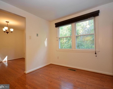 3151 Ellenwood Drive - Photo Thumbnail 4