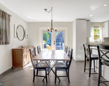 7907 Donelson Street - Photo Thumbnail 10